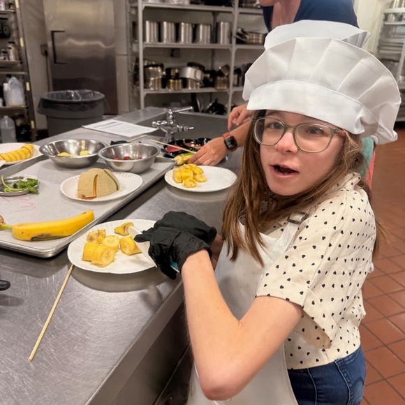 Let's Chill And Sell Some Stuff...or Window Shop And Chat! Just Come On! - Picture 4 of 12